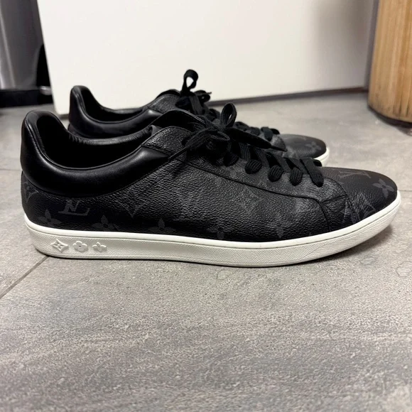 Louis Vuitton Monogram Eclipse Black Low Top Luxembourg Sneakers Trainers US9.5 - Picture 3 of 11